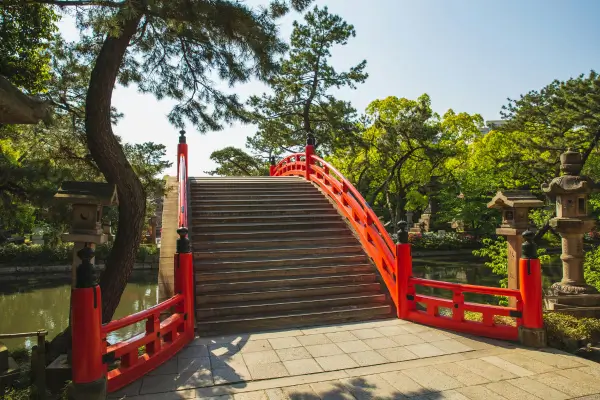 Como Trazer a Tranquilidade Oriental para o Seu Quintal com Jardim de Estilo Japonês